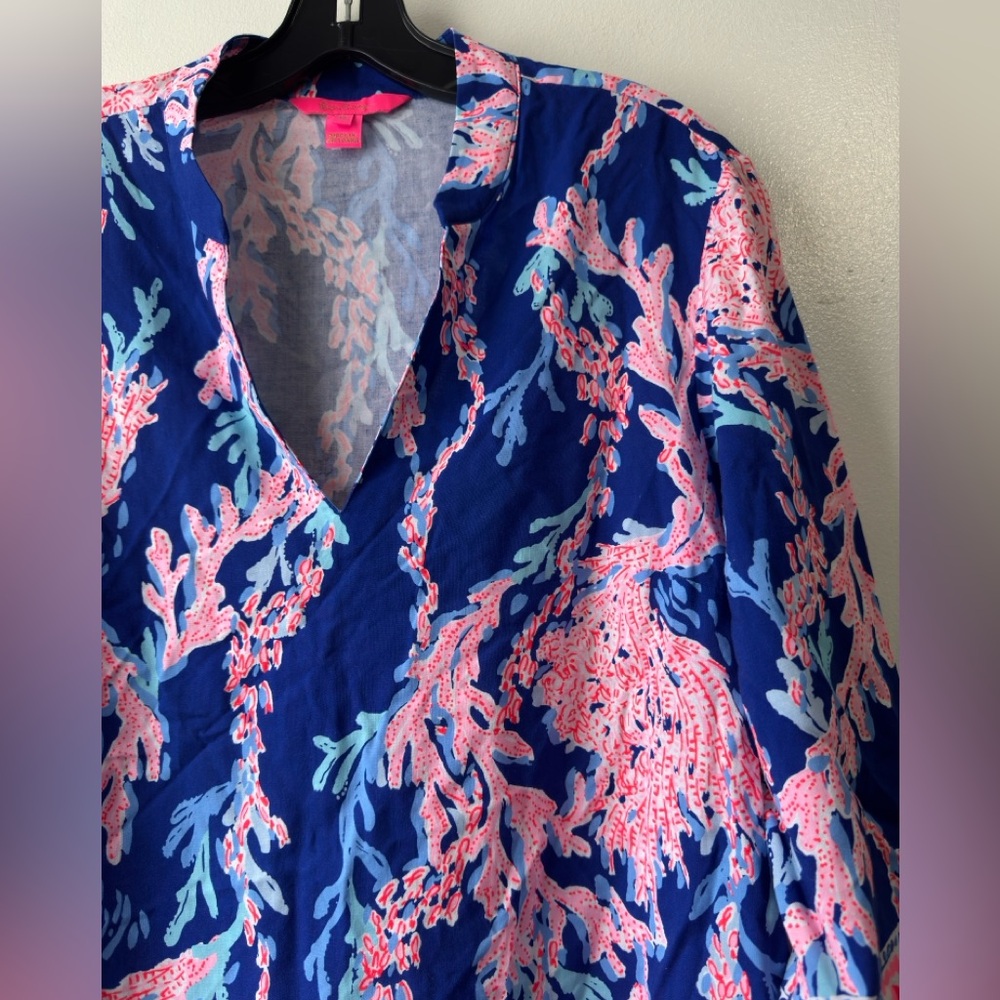 Lilly Pulitzer Women's Luna Bay Blue and Pink Top Sz M - Picture 15 of 16